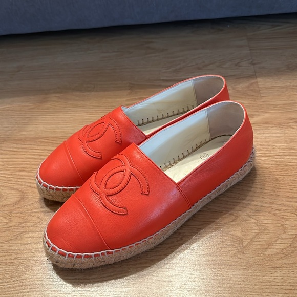 Chanel Red Leather Espadrilles 37 - Picture 3 of 4
